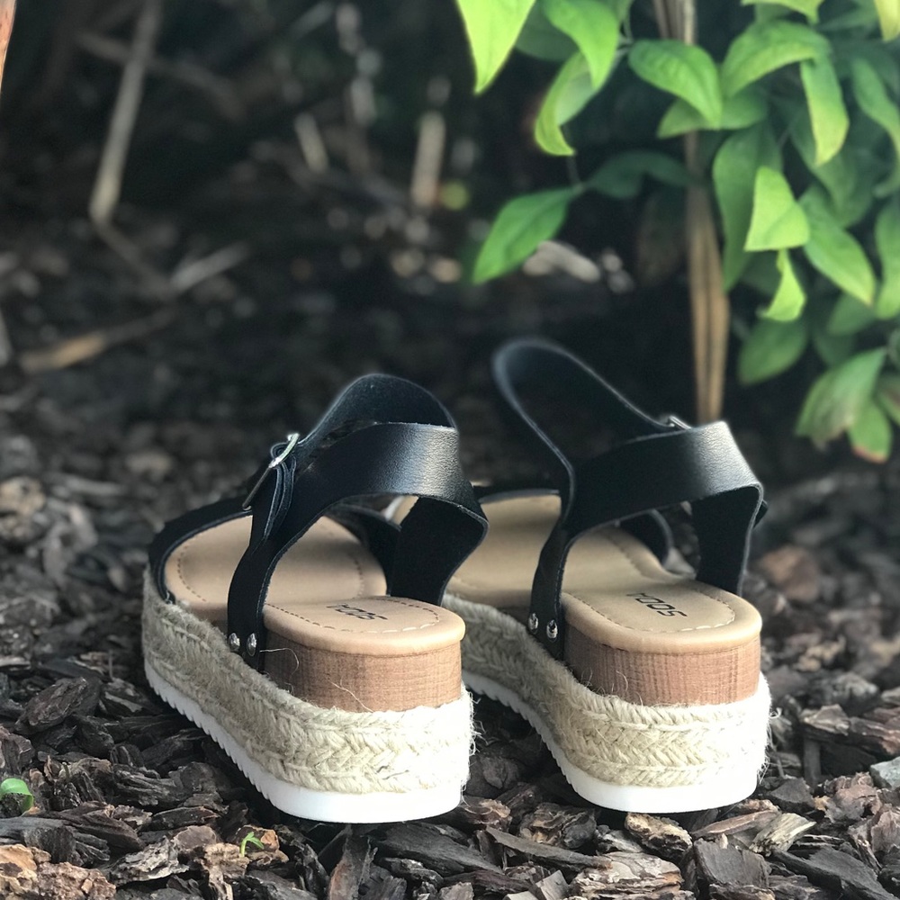 Black buckle strap espadrille sandal - Picture 6 of 7